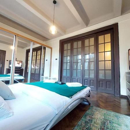 Sweet Dreams Suites Piata Romana Бухарест Екстер'єр фото