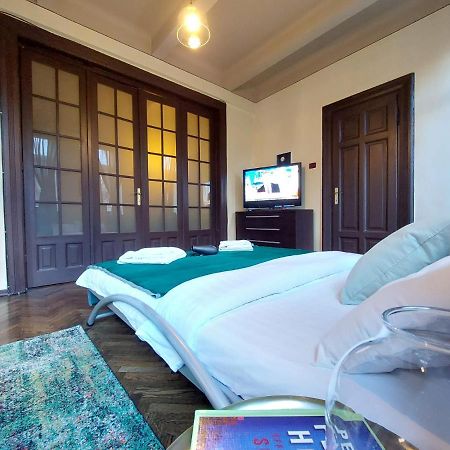 Sweet Dreams Suites Piata Romana Бухарест Екстер'єр фото