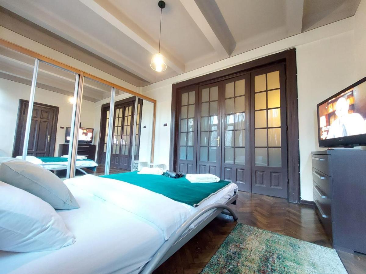 Sweet Dreams Suites Piata Romana Бухарест Екстер'єр фото